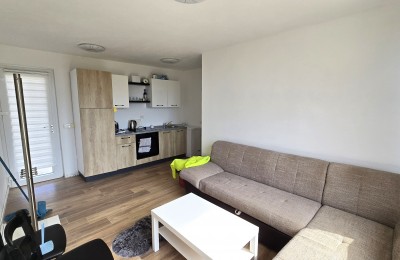Ein kleines, eingeschossiges Haus, 800 m vom Meer und 4,5 km von Poreč entfernt
