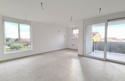 Beautiful apartment with sea view in a new building - 800 m from the sea