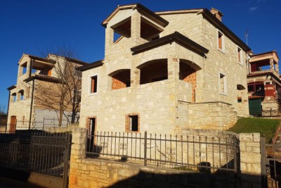 Дом Каштелир-Лабинци - в процессе строительства