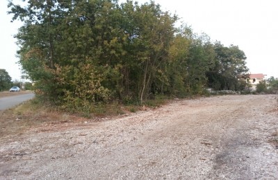 Beautiful building land surrounded by nature - Sv. Lovreč area