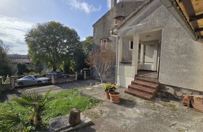 Bellissima casa parzialmente in pietra con molto potenziale - 3,5 km dal mare