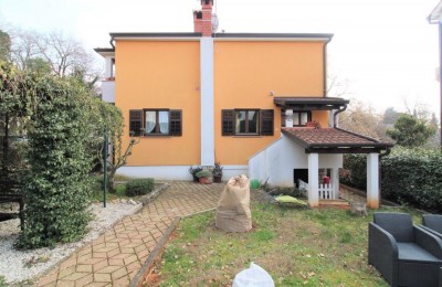 Nice family house with 2 apartments - 2 km from the center of Poreč and the sea