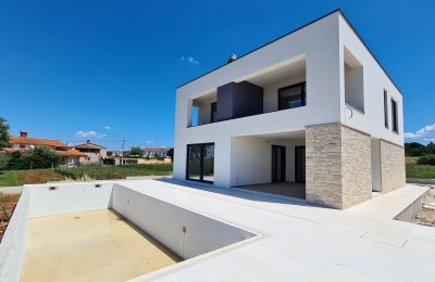 Beautiful modern villa with sea views