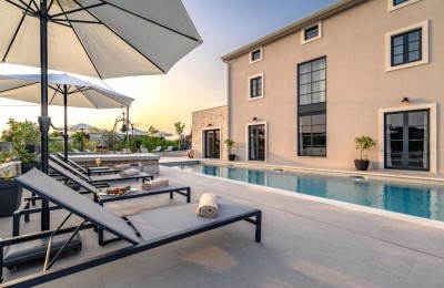 Exklusive Villa mit Pool