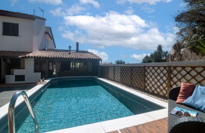 Beautiful detached house with a swimming pool - 300 m from the sea!