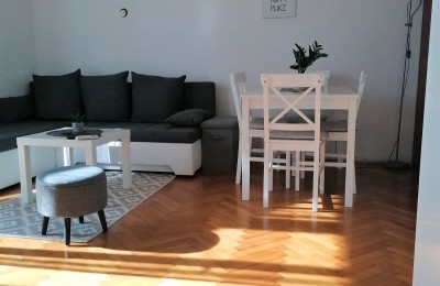 Beautiful ground floor apartment - 400 m from the sea