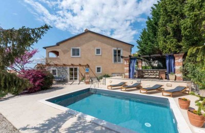 Mediterranean villa with swimming pool near Poreč - 4 km from the sea