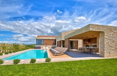 Luxury villa with a panoramic view of the sea and Istria