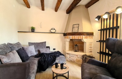 Beautiful renovated, furnished stone house with underfloor heating and swimming pool