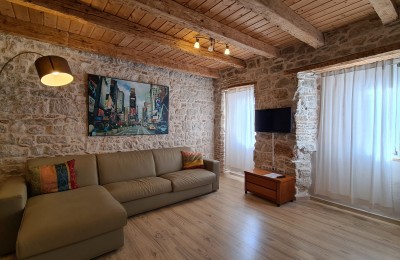 Beautiful renovated apartment in the center of Vrsar - top location!