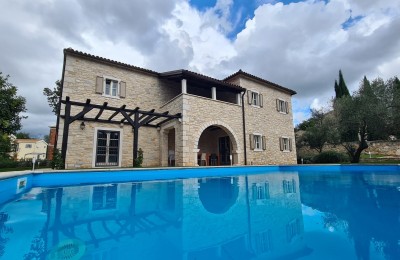 Beautiful stone villa with pool and spacious yard