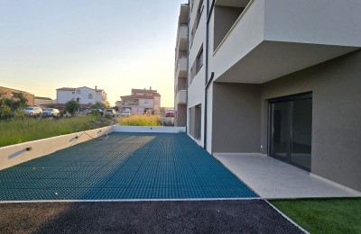 Wohnung in einem schönen Gebäude mit separatem Eingang, 1500 m vom Meer entfernt